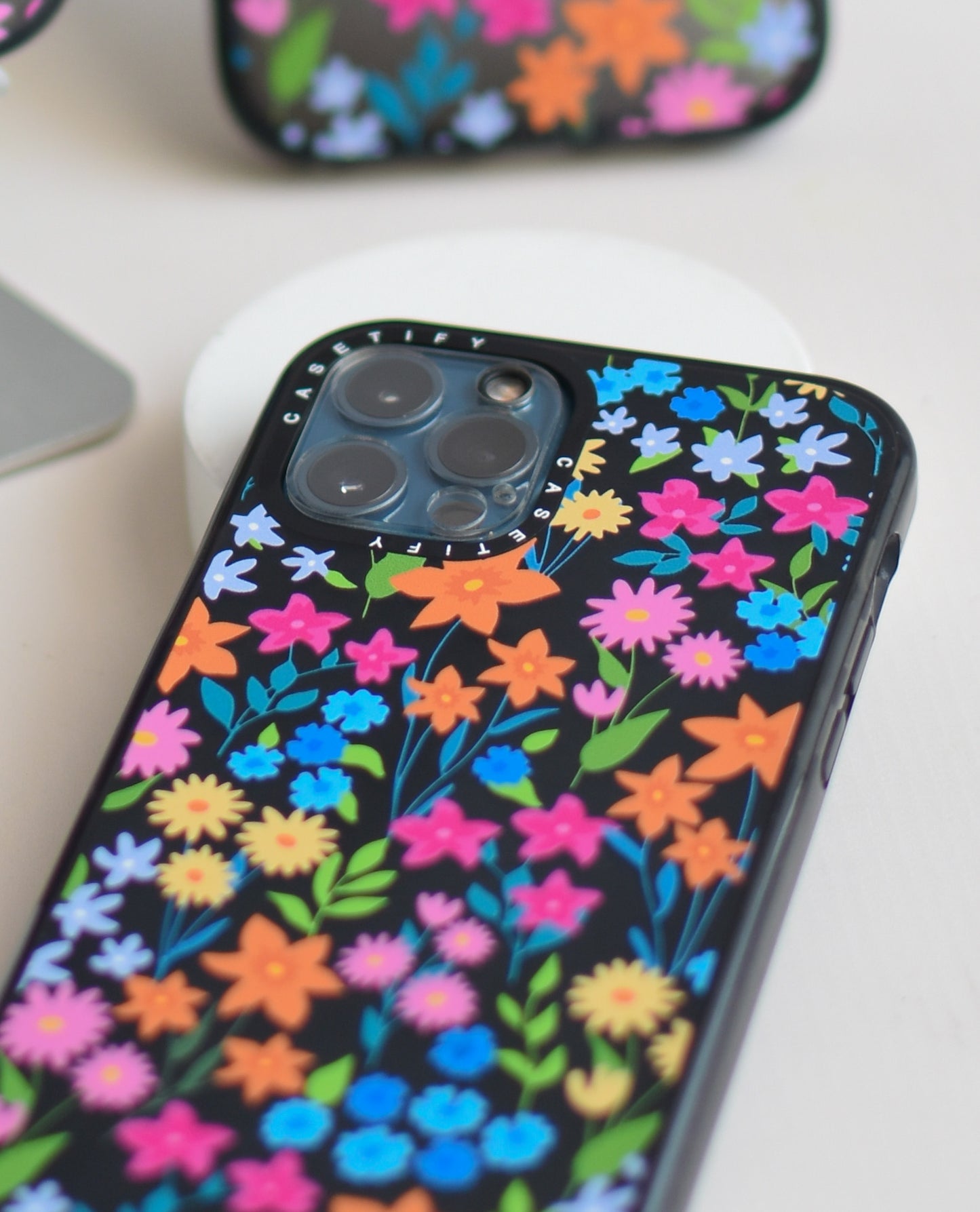 Negro flor multicolor