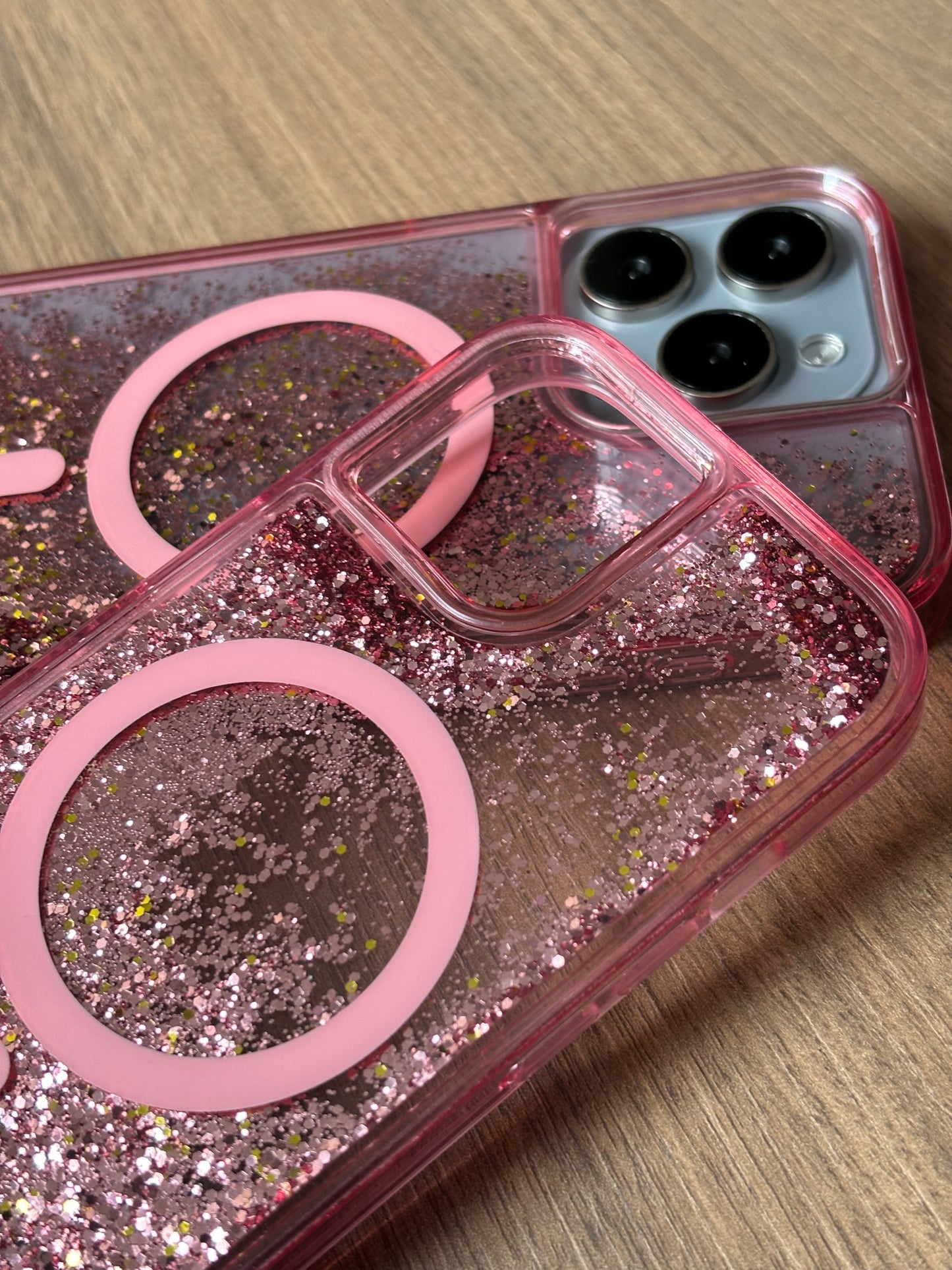 MagSafe Glitter líquido rosa